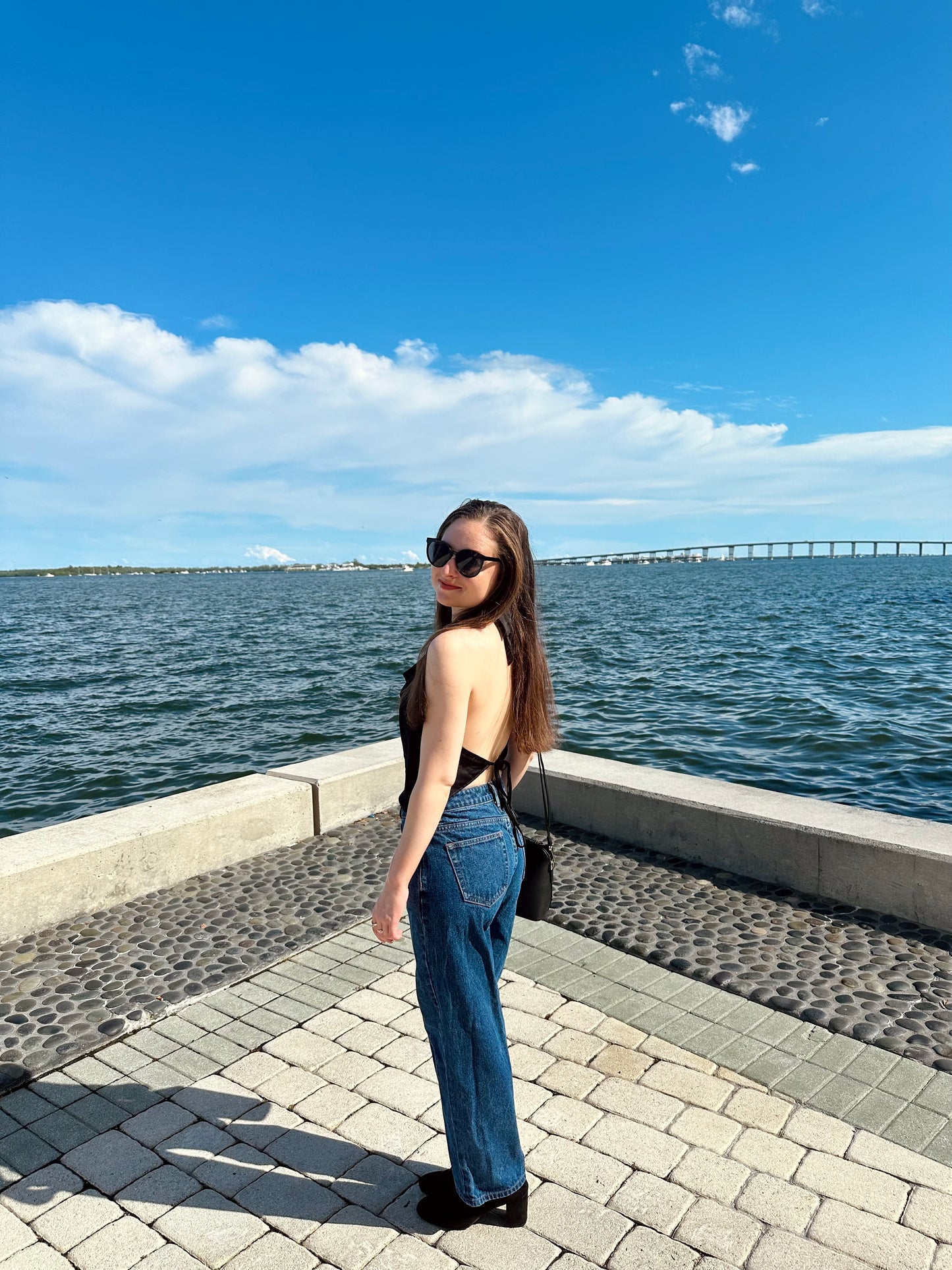 Petite High Rise Relaxed Fit Boyfriend Jeans - Dark Wash
