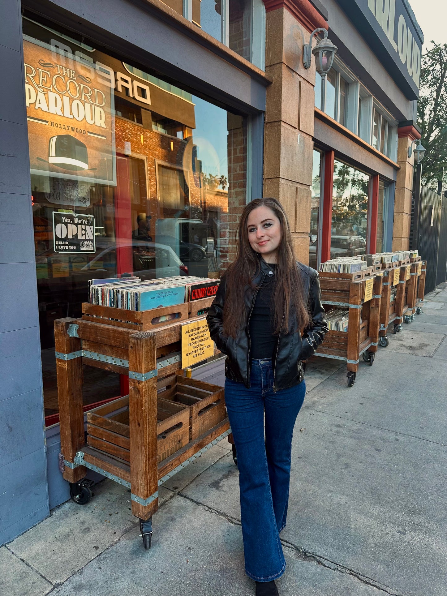 Petite Mid-Rise Flare Jeans - Dark Wash