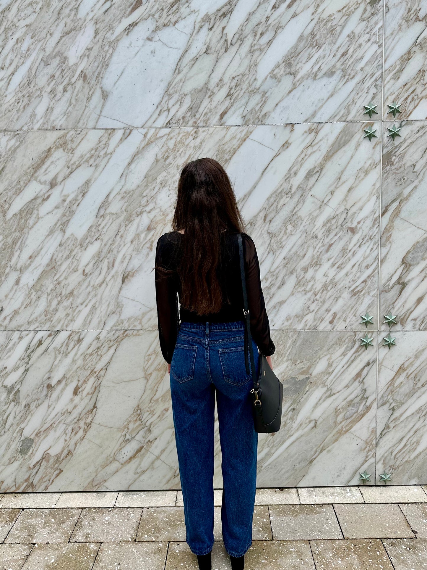 Petite High Rise Relaxed Fit Boyfriend Jeans - Dark Wash