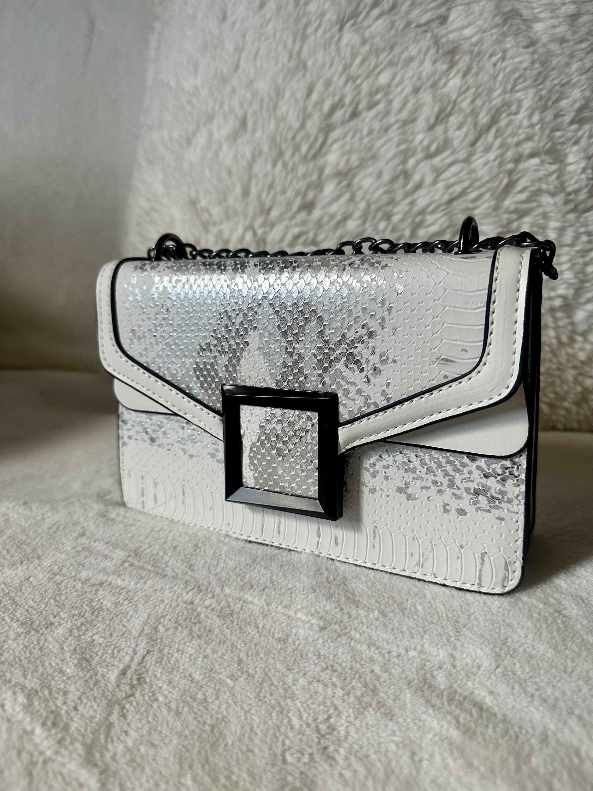 Snake Skin Crossbody Bag - White and Silver – DIIMA Apparel